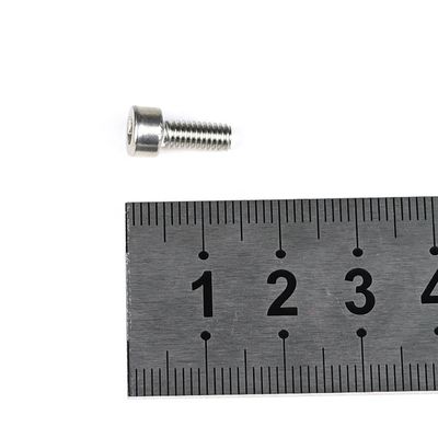 100% QC getest M4 X 10mm Fillister Head Hex Socket Machine Schroef voor Commodity Shelf